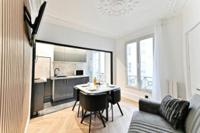 Modern apartment Paris Moulin Rouge